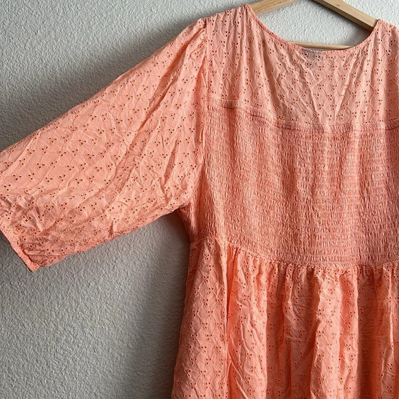 Torrid Smocked Babydoll Top - Voile Eyelet Peach Womens Size 4 - Picture 7 of 15